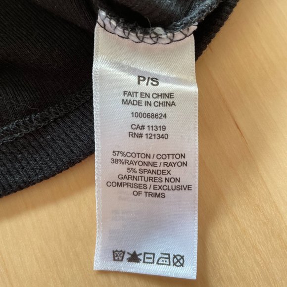 3For$20/Garage Crop Top With Long Sleeves - Picture 5 of 7